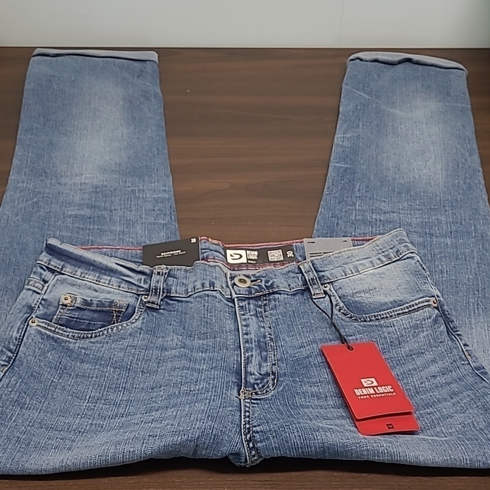 Denim Logic Size 30 Boyfriend Low Waist Kali Jeans